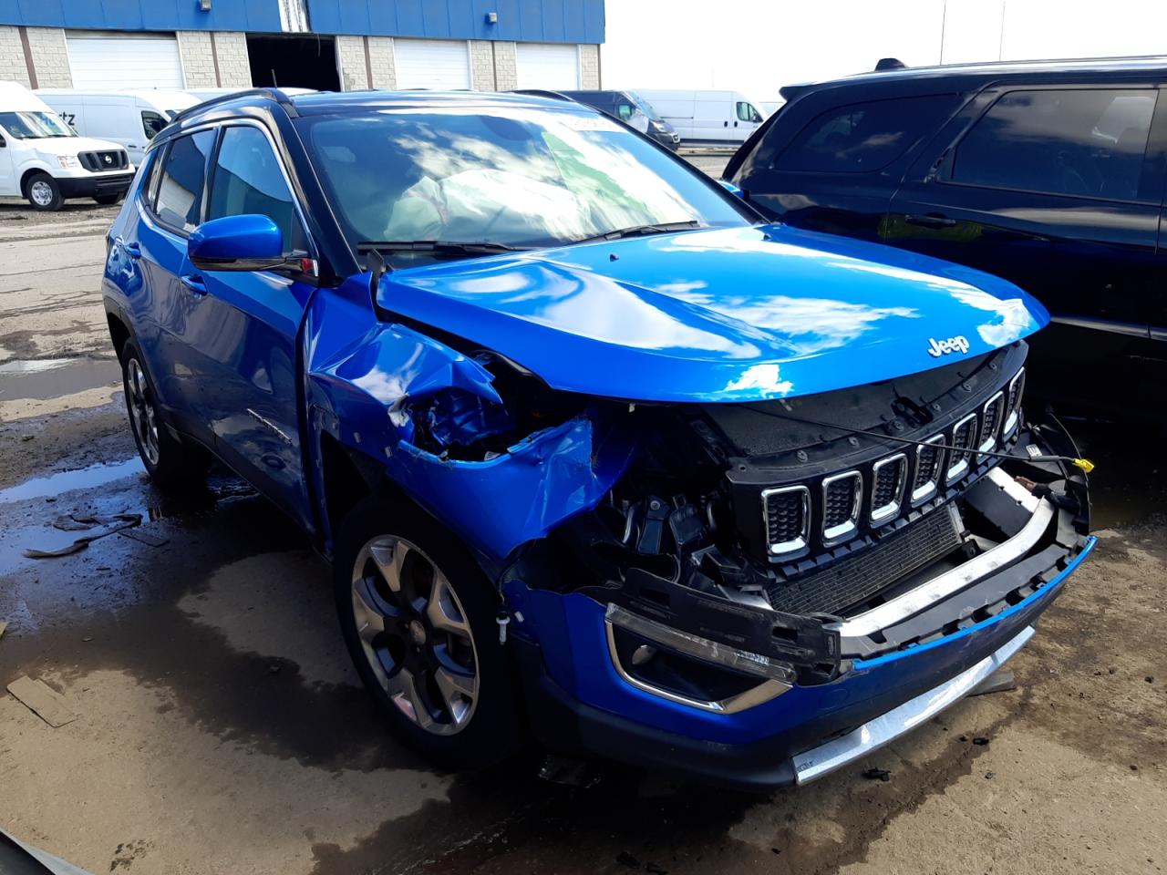 JEEP COMPASS LI 2020 with VIN 3C4NJDCB6LT137233 - Photo from auction