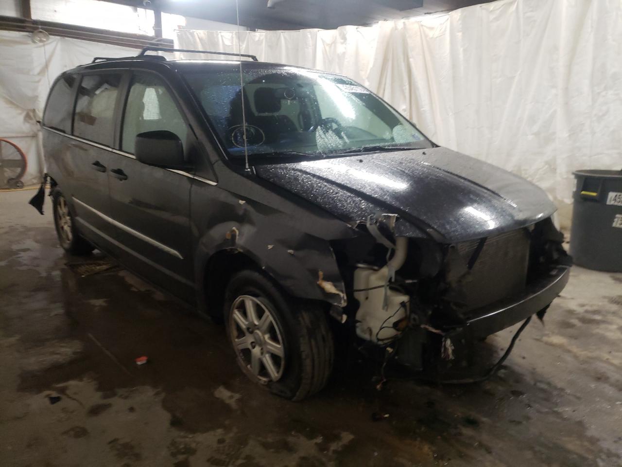 Photo 1 from auction – 2012 CHRYSLER TOWN & COU with VIN 2C4RC1BG1CR116428