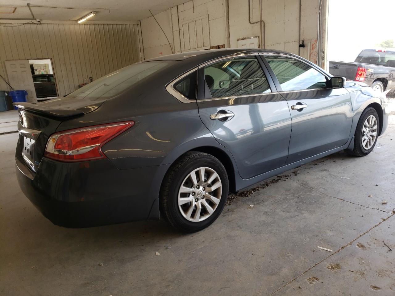 Photo 4 from auction – 2013 NISSAN ALTIMA 2.5 with VIN 1N4AL3AP0DC152699
