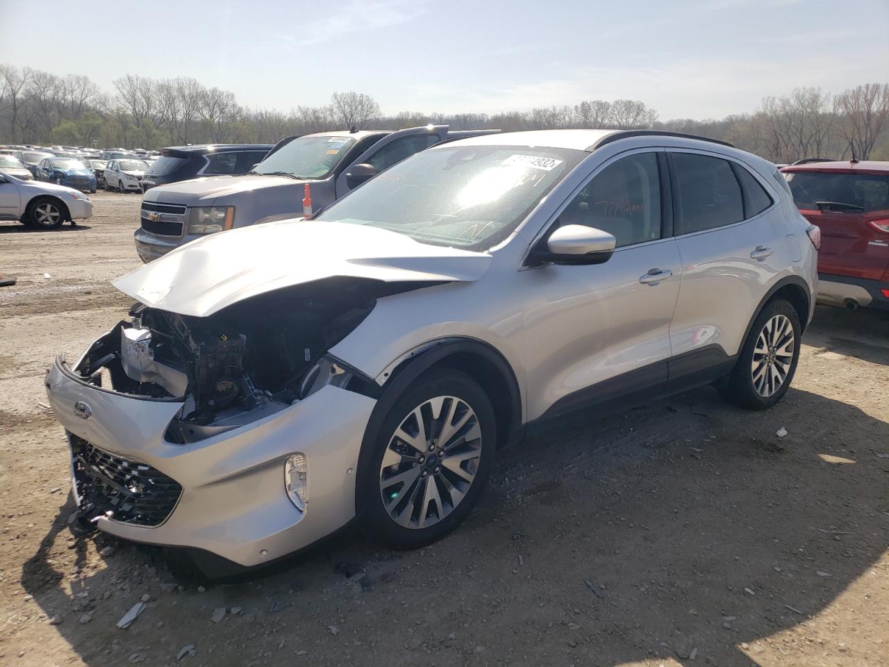 Photo 2 from auction – 2020 FORD ESCAPE TIT with VIN 1FMCU9J99LUB07463
