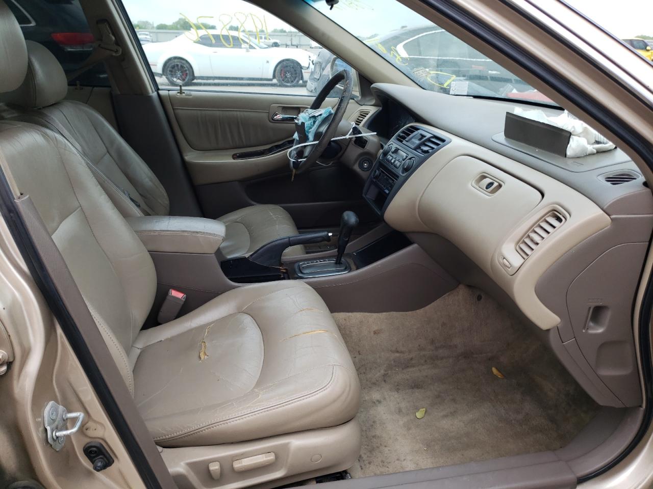 Photo 5 from auction – 2001 HONDA ACCORD with VIN 1HGCG16541A028172