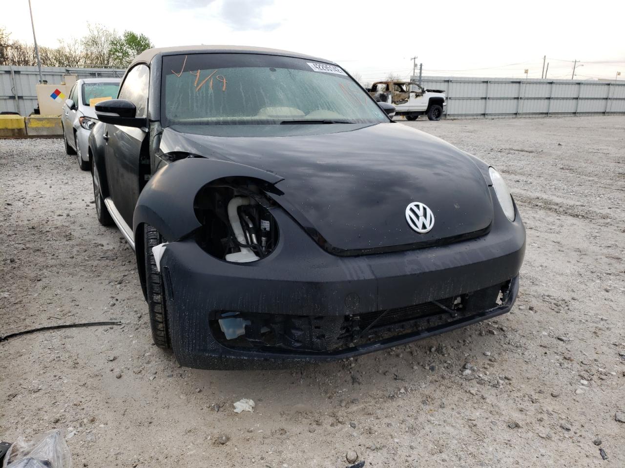 Photo 9 from auction – 2013 VOLKSWAGEN BEETLE with VIN 3VW5L7AT8DM831504