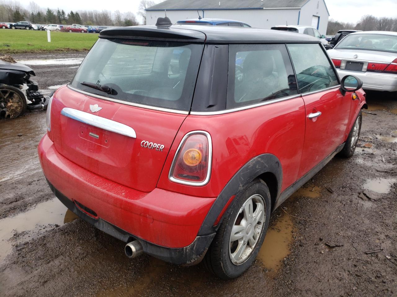 Photo 4 from auction – 2007 MINI COOPER with VIN WMWMF33537TL77923