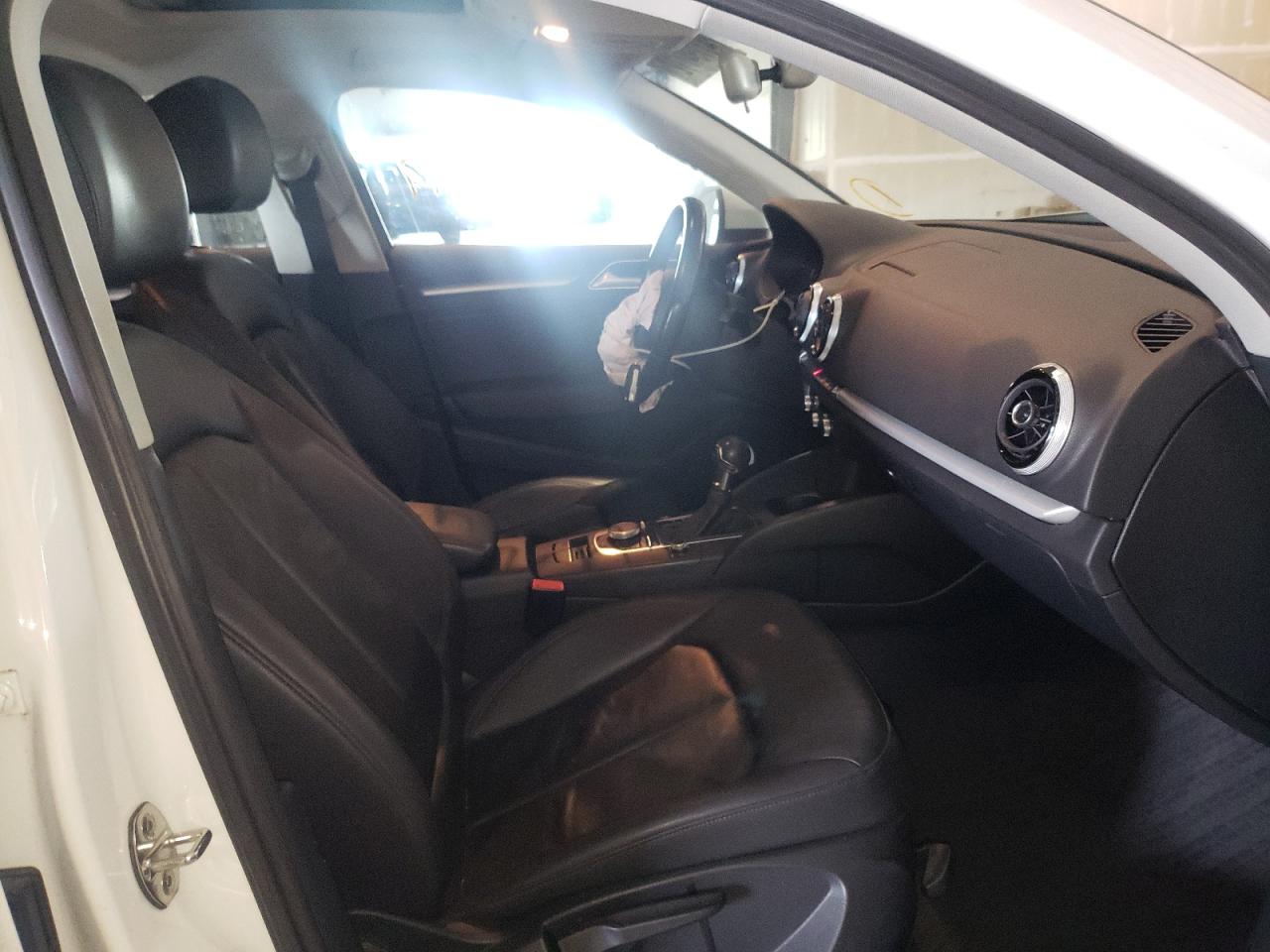 Photo 5 from auction – 2016 AUDI A3 PREMIUM with VIN WAUA7GFF5G1030973