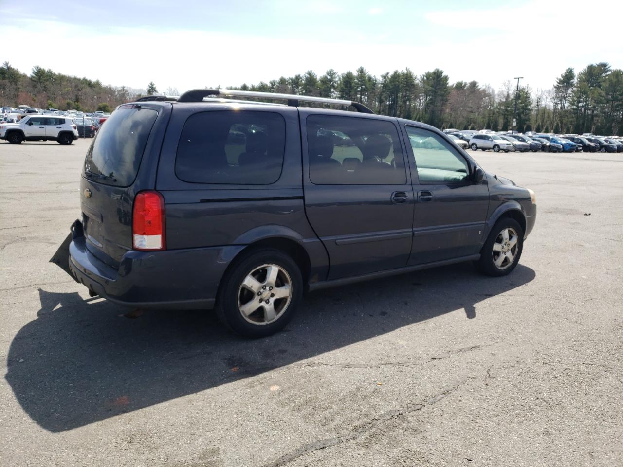 Photo 4 from auction – 2008 CHEVROLET UPLANDER L with VIN 1GNDV33178D202709