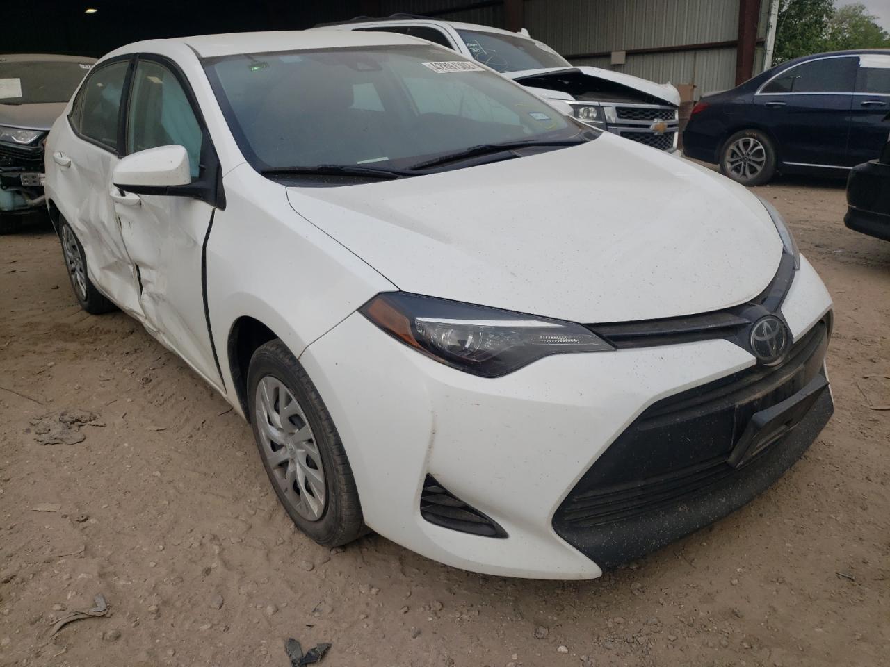 Photo 1 from auction – 2018 TOYOTA COROLLA L with VIN 5YFBURHE8JP814129