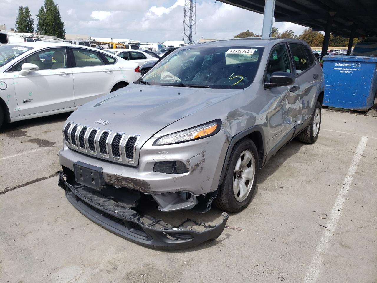 Photo 2 from auction – 2015 JEEP CHEROKEE S with VIN 1C4PJLAB7FW723010