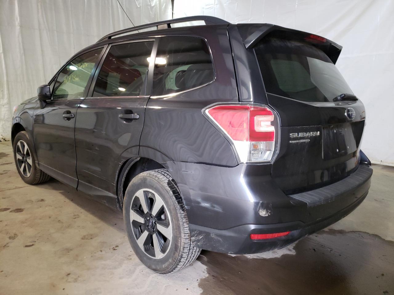 Photo 3 from auction – 2018 SUBARU FORESTER 2 with VIN JF2SJAJC3JH410705