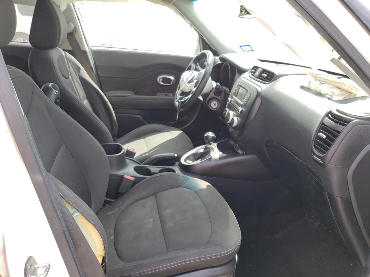 Zdjęcie 5 z aukcji – 2016 KIA SOUL z VIN KNDJN2A29G7397114