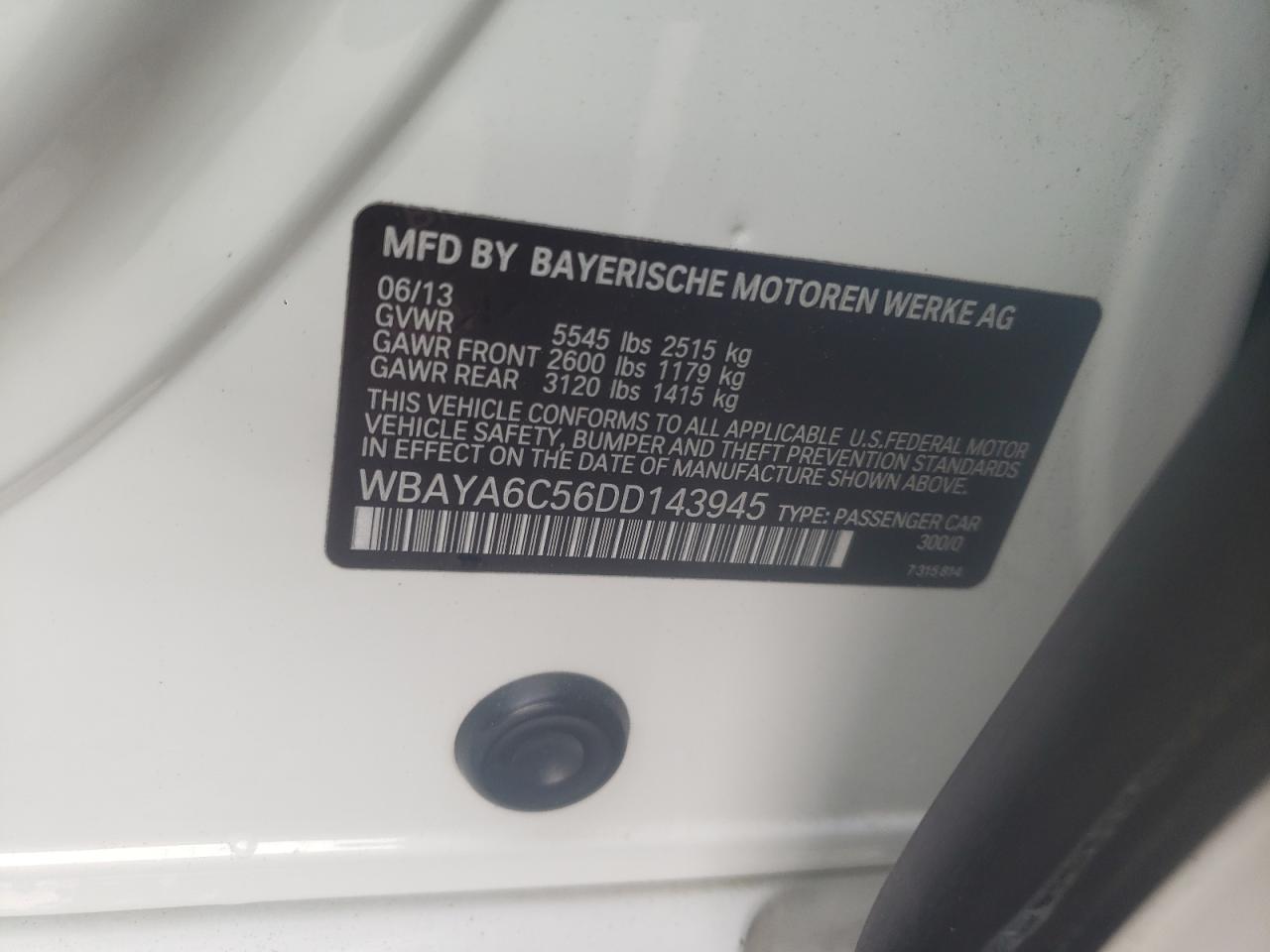 Photo 10 from auction – 2013 BMW 740 I with VIN WBAYA6C56DD143945