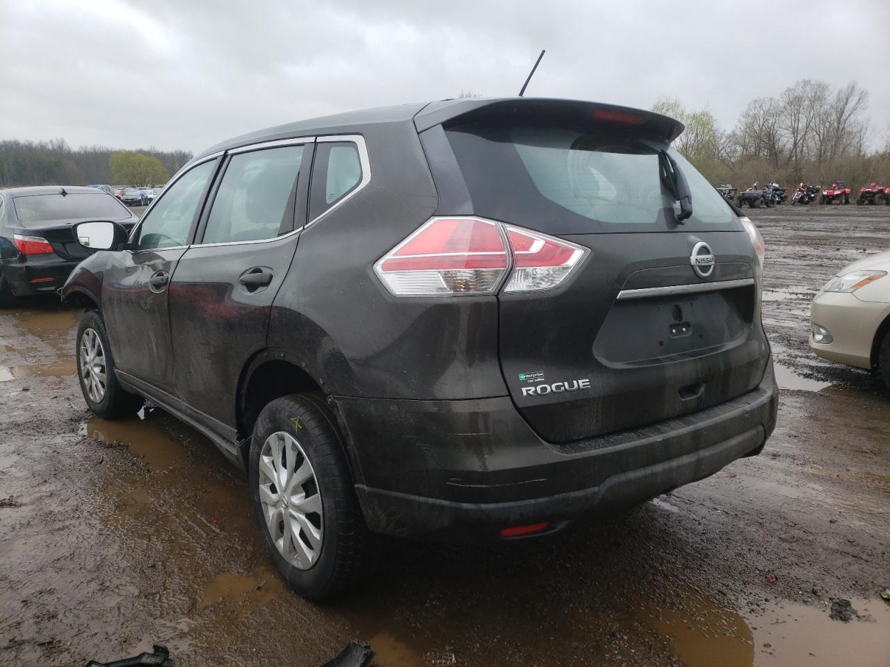Photo 3 from auction – 2016 NISSAN ROGUE S with VIN KNMAT2MT3GP689187