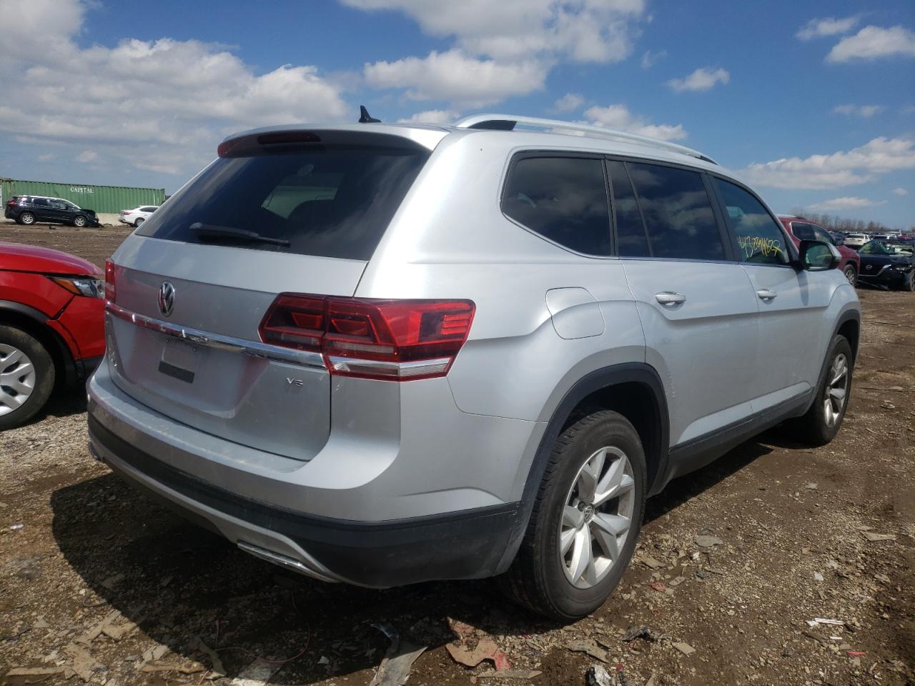 Photo 4 from auction – 2018 VOLKSWAGEN ATLAS SE with VIN 1V2DR2CA7JC547014