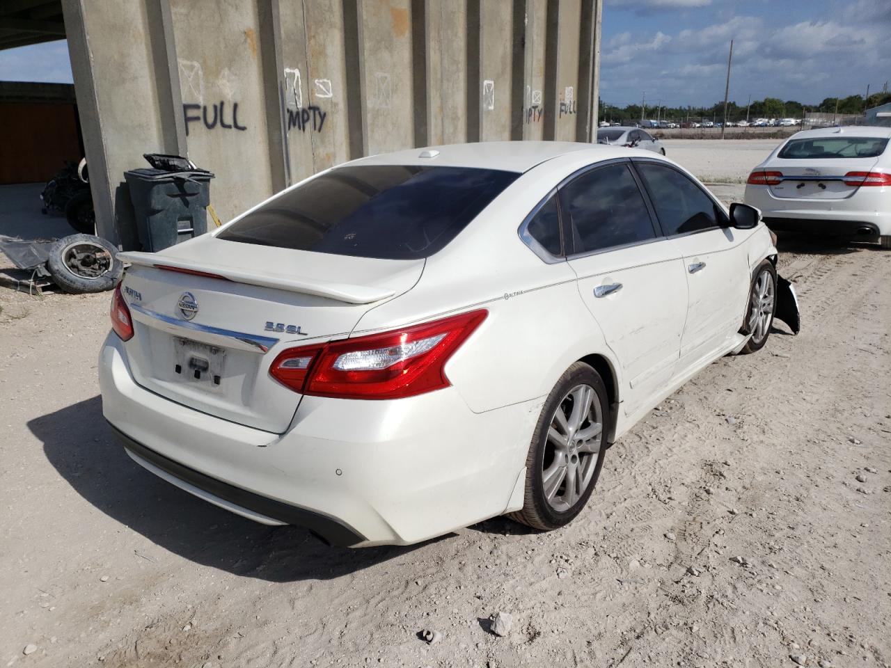 Photo 14 from auction – 2016 NISSAN ALTIMA 3.5 with VIN 1N4BL3AP2GC153264