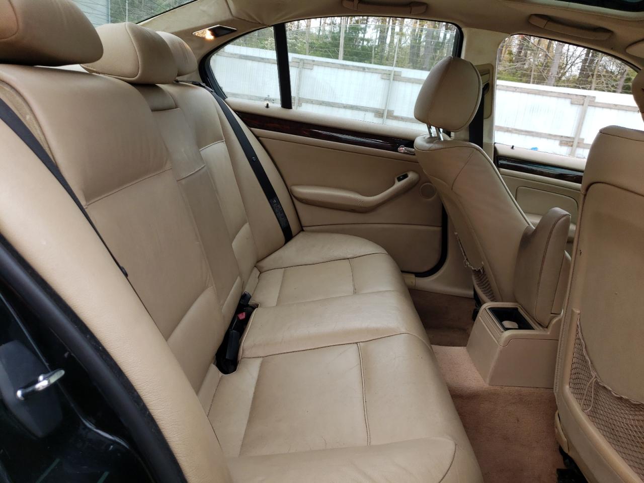 Photo 6 from auction – 2004 BMW 325 XI with VIN WBAEU33434PF62837