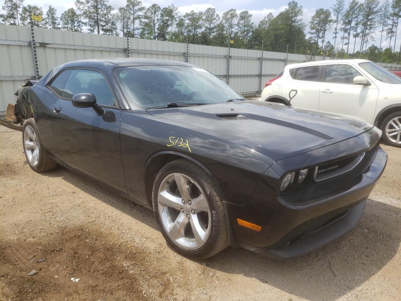 DODGE CHALLENGER 2013 with VIN 2C3CDYAG5DH500625 - Photo from auction