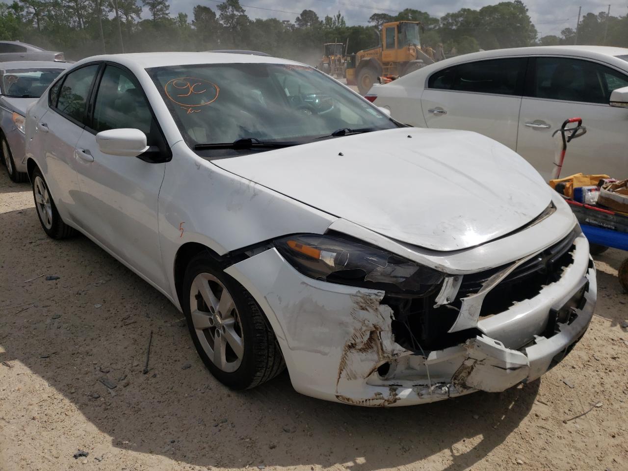 DODGE DART SXT 2015 with VIN 1C3CDFBBXFD128304 - Photo from auction