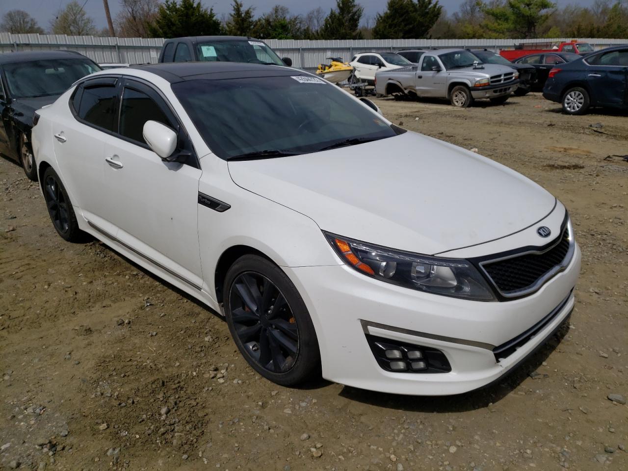 KIA OPTIMA SX 2015 with VIN 5XXGR4A60FG375151 - Photo from auction