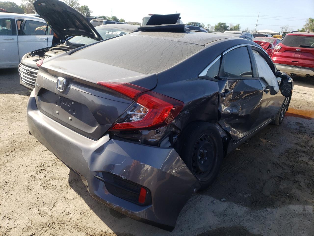 Photo 4 from auction – 2019 HONDA CIVIC LX with VIN 19XFC2F64KE021582