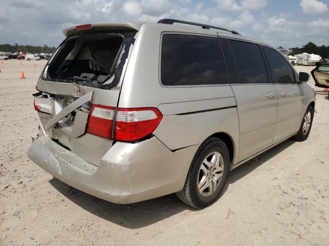 Photo 4 from auction – 2006 HONDA ODYSSEY EX with VIN 5FNRL38796B423770