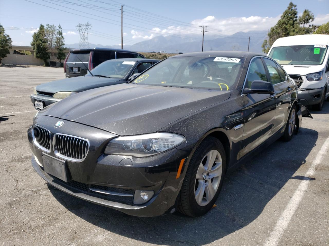 Photo 2 from auction – 2013 BMW 528 I with VIN WBAXG5C57DD229236