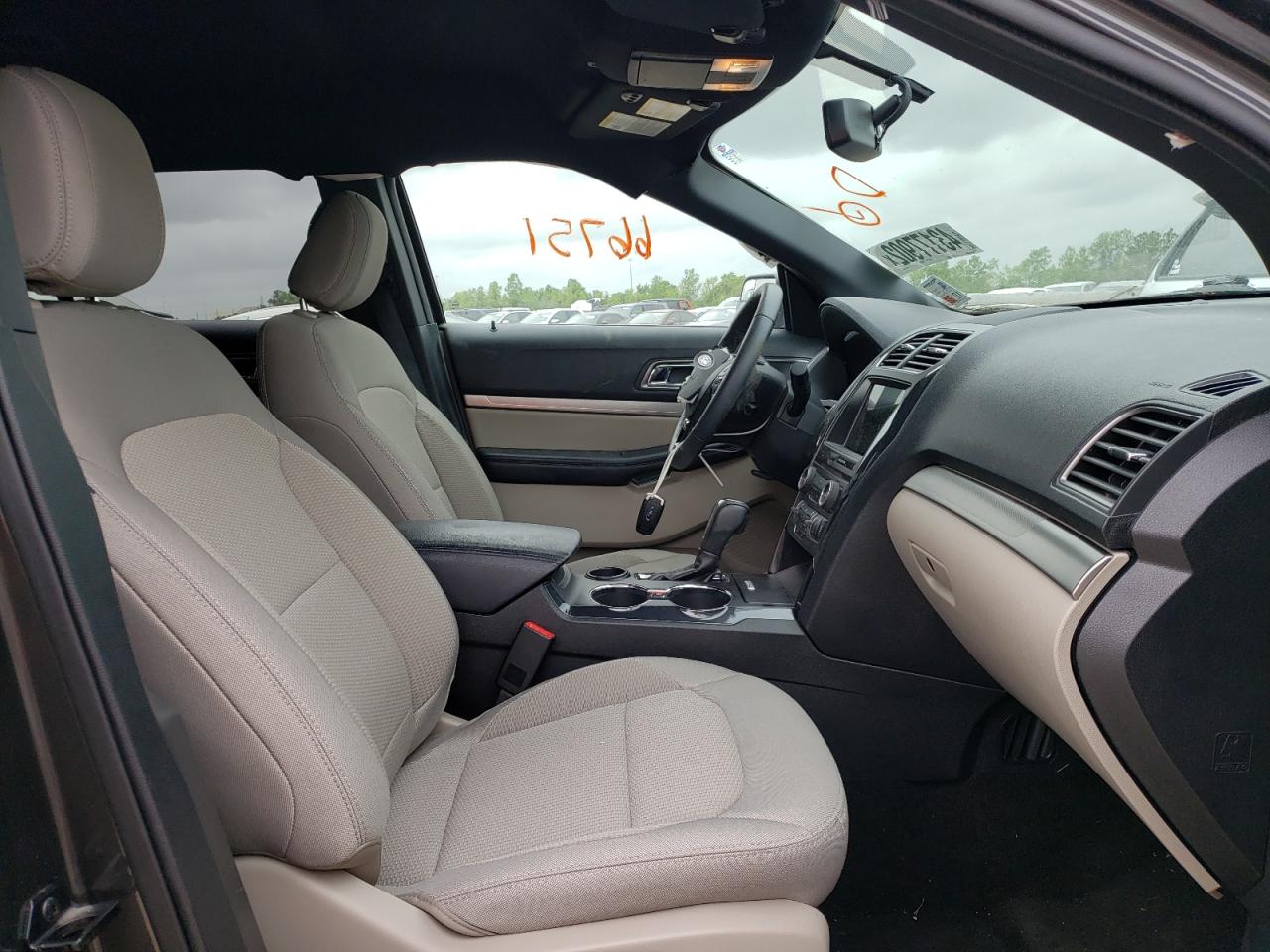 Photo 5 from auction – 2018 FORD EXPLORER X with VIN 1FM5K7D87JGB75147