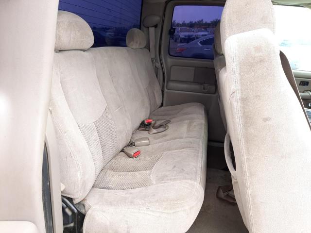 Photo 6 from auction – 2004 CHEVROLET SILVRDO LT with VIN 2GCEC19V241283190