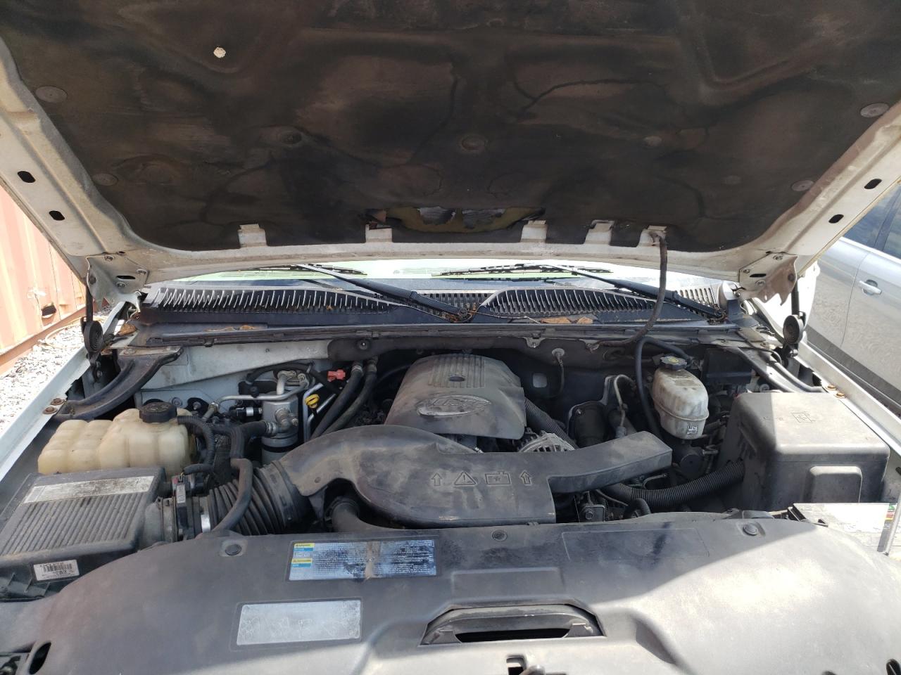 Photo 7 from auction – 2005 GMC YUKON with VIN 1GKEC13V65J106842