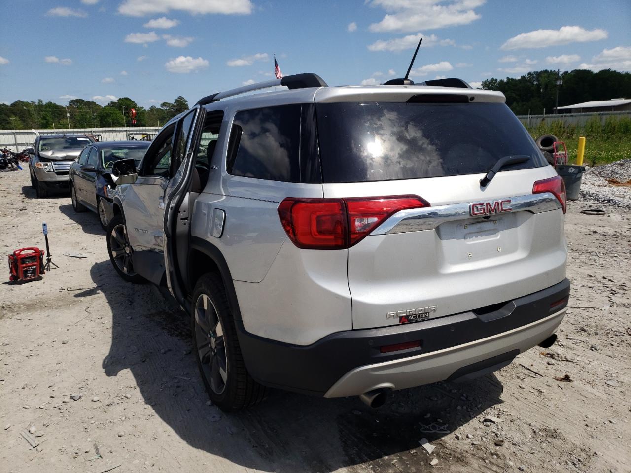 Photo 3 from auction – 2018 GMC ACADIA SLT with VIN 1GKKNNLS2JZ234002