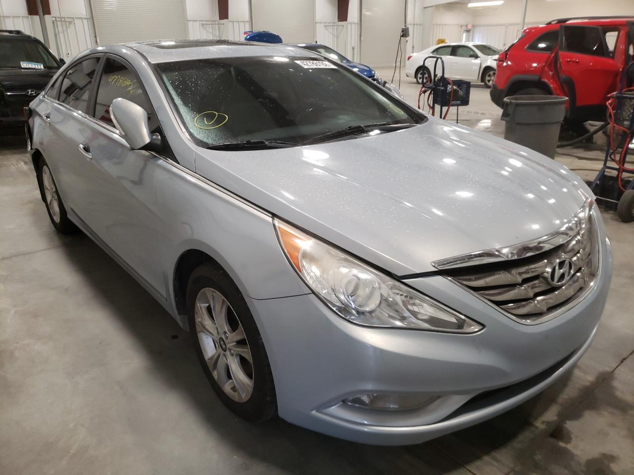 HYUNDAI SONATA SE 2011 with VIN 5NPEC4AC4BH124520 - Photo from auction