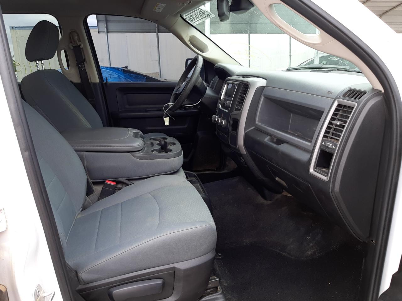 Photo 5 from auction – 2018 RAM 1500 ST with VIN 3C6RR7KG5JG227723