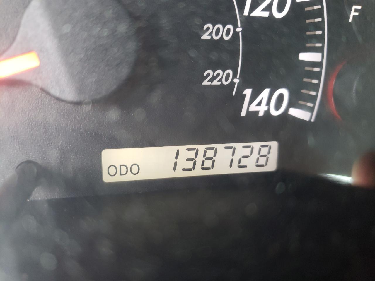 Photo 8 from auction – 2005 TOYOTA CAMRY LE with VIN 4T1BE30K45U992877