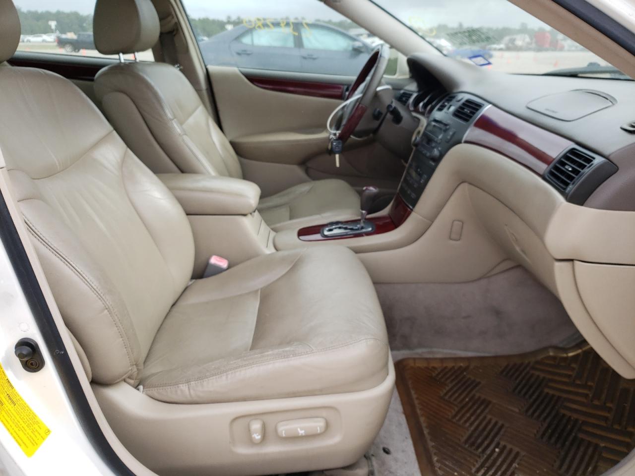 Photo 5 from auction – 2004 LEXUS ES 330 with VIN JTHBA30G645035654