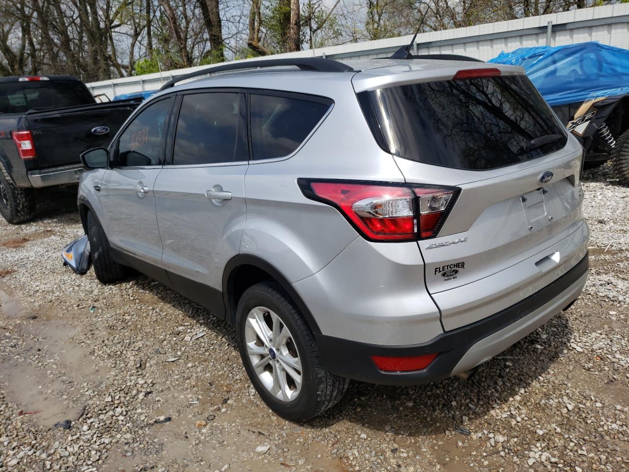 Photo 3 from auction – 2018 FORD ESCAPE SE with VIN 1FMCU9GD5JUC49432