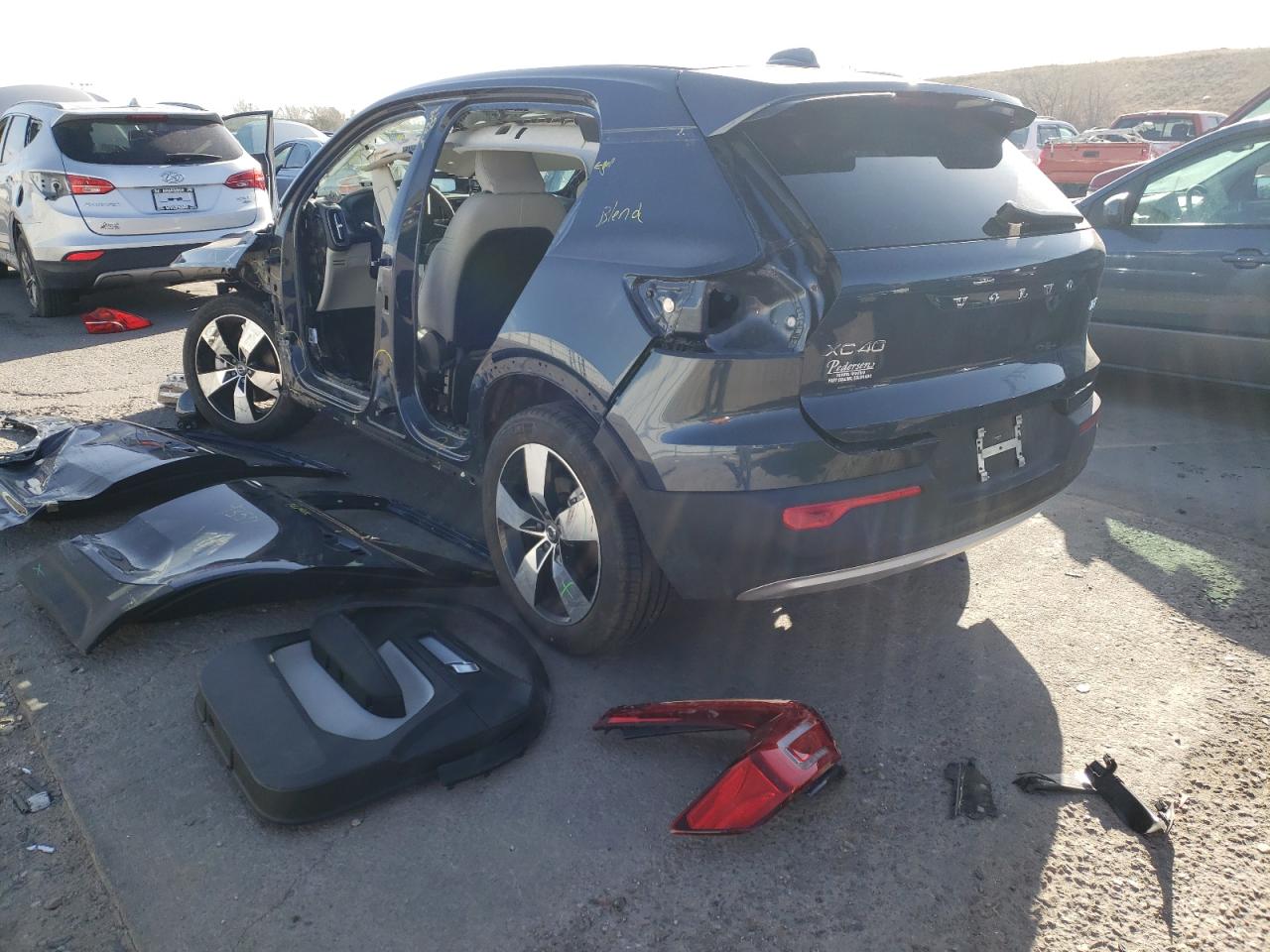 Photo 3 from auction – 2021 VOLVO XC40 T5 MO with VIN YV4162UK8M2493945