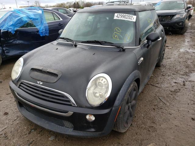 Photo 9 from auction – 2005 MINI COOPER S with VIN WMWRE335X5TG98947