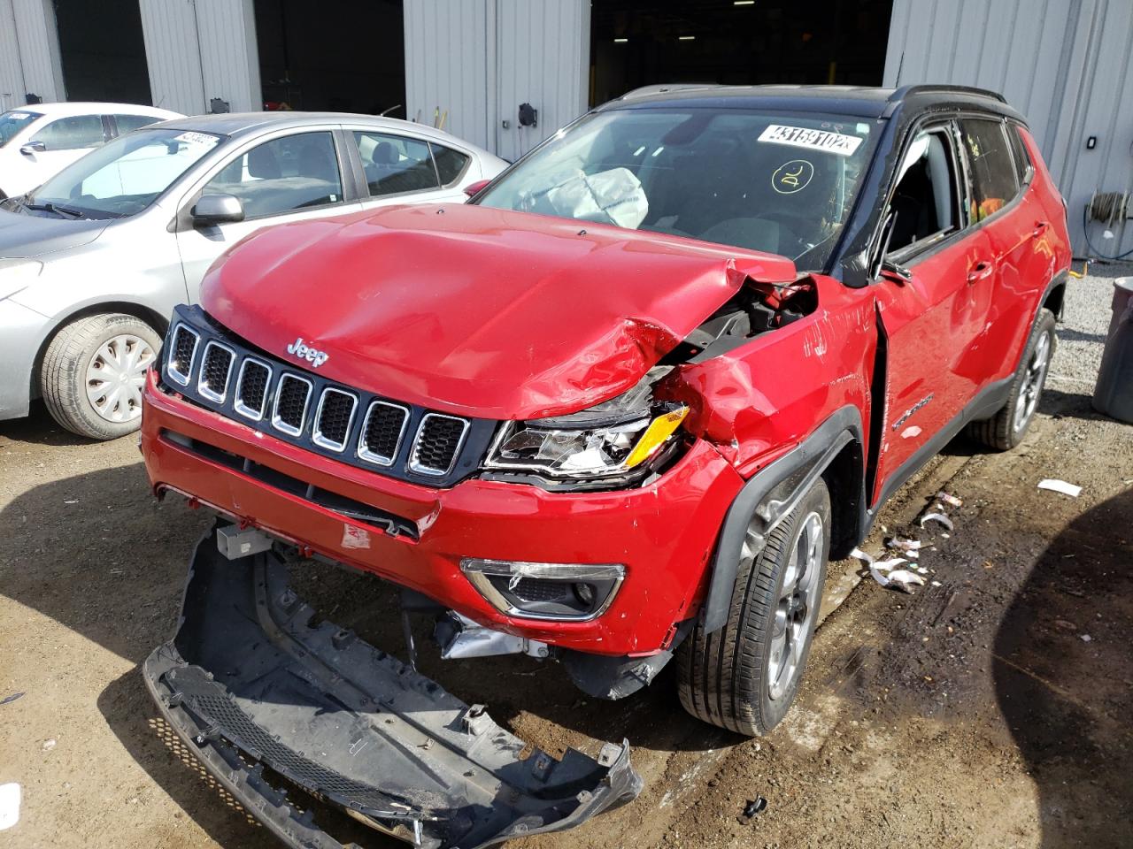 Photo 2 from auction – 2018 JEEP COMPASS LI with VIN 3C4NJDCBXJT284247