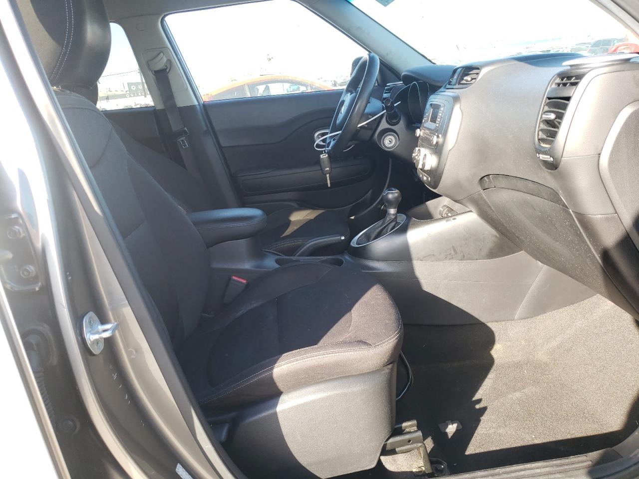 Photo 5 from auction – 2015 KIA SOUL with VIN KNDJN2A26F7191327