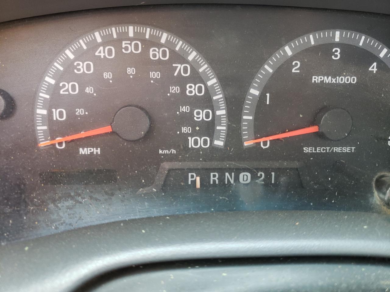 Photo 8 from auction – 2000 FORD F150 with VIN 1FTRX18L2YNB59253