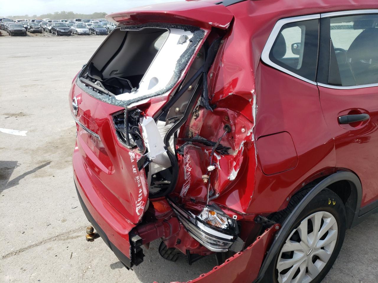 Photo 9 from auction – 2017 NISSAN ROGUE S with VIN JN8AT2MT3HW390827