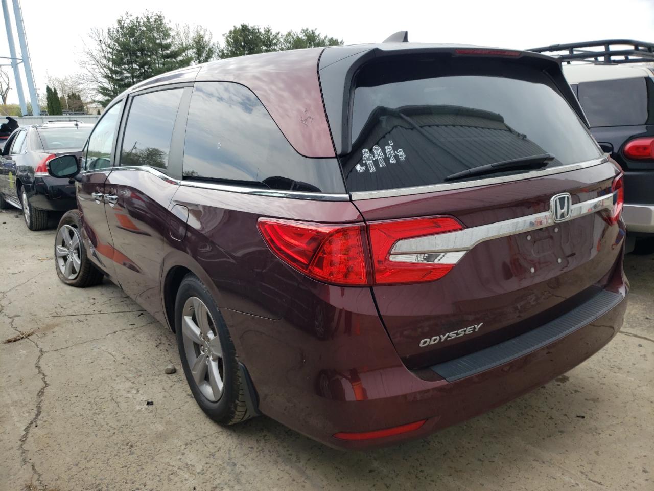 Photo 3 from auction – 2018 HONDA ODYSSEY EX with VIN 5FNRL6H74JB047053