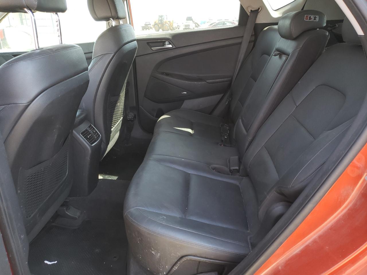 Photo 6 from auction – 2017 HYUNDAI TUCSON LIM with VIN KM8J3CA25HU295769