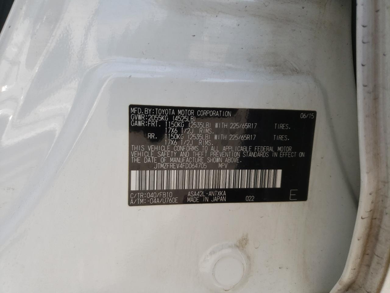 Photo 10 from auction – 2015 TOYOTA RAV4 LE with VIN JTMZFREV4FD064705