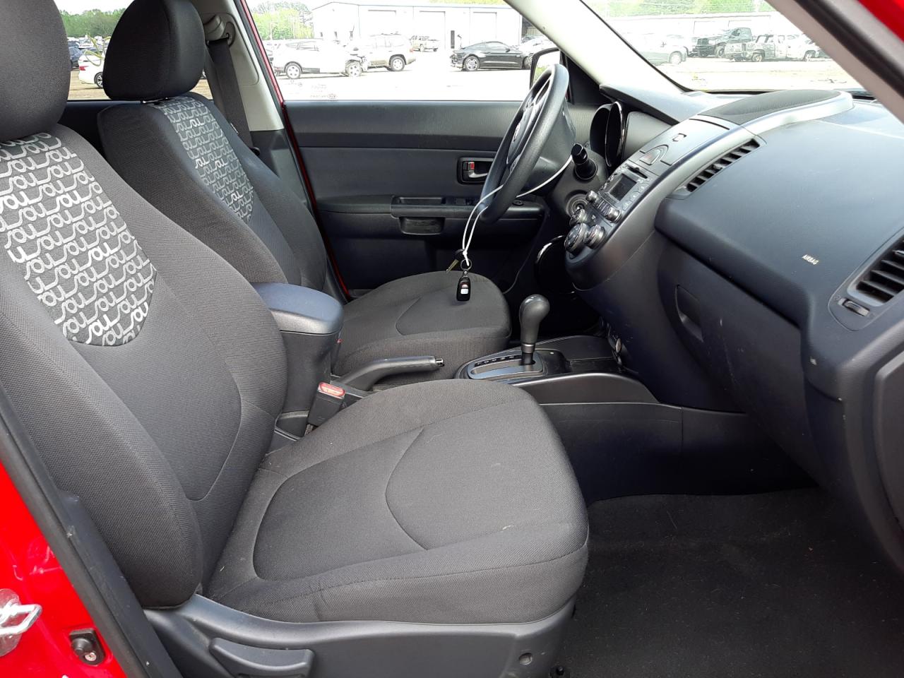 Photo 5 from auction – 2010 KIA SOUL + with VIN KNDJT2A27A7118238