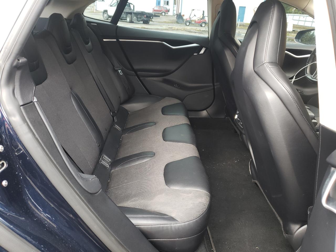 Photo 6 from auction – 2013 TESLA MODEL S with VIN 5YJSA1AC4DFP10241