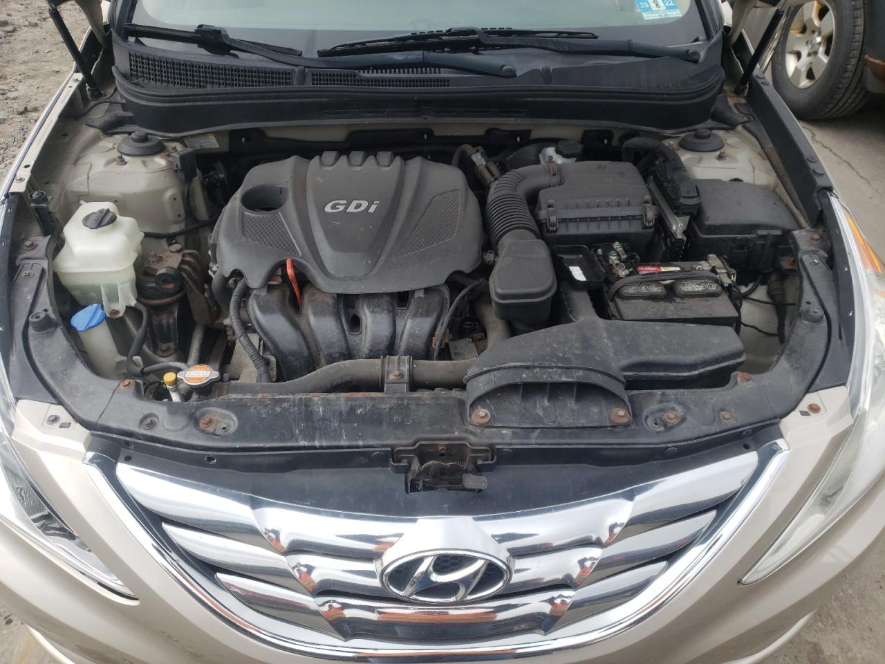 Photo 7 from auction – 2011 HYUNDAI SONATA GLS with VIN 5NPEB4AC8BH302237