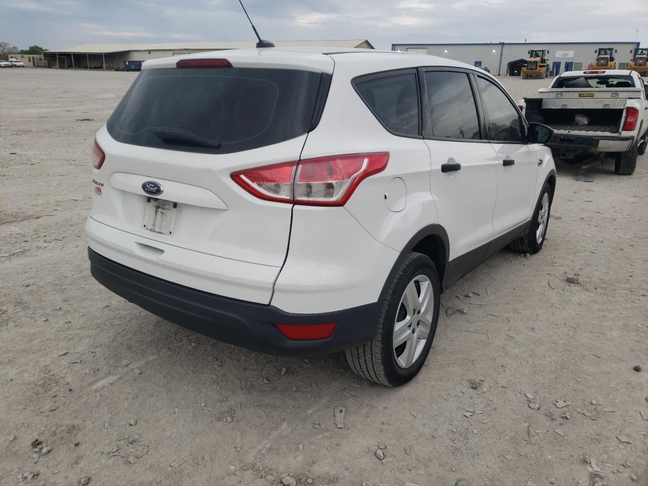 Photo 4 from auction – 2015 FORD ESCAPE S with VIN 1FMCU0F78FUB64860
