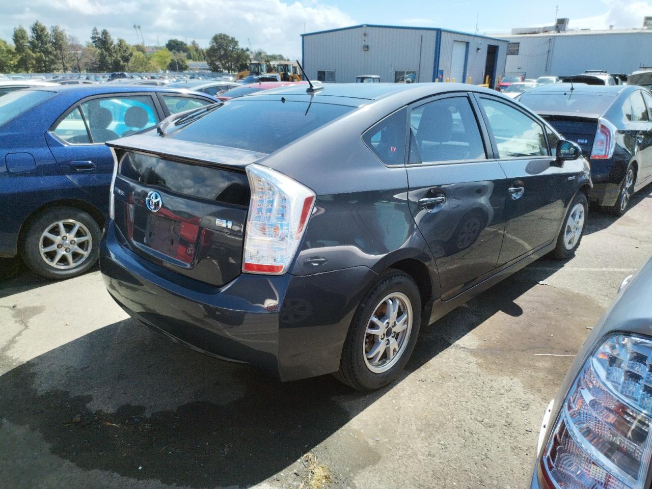 Photo 4 from auction – 2010 TOYOTA PRIUS with VIN JTDKN3DU1A5088599
