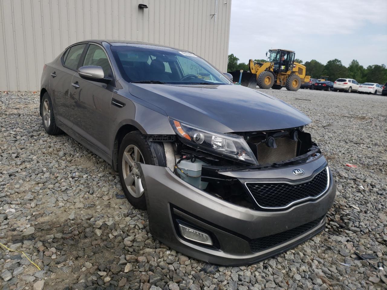 KIA OPTIMA LX 2015 with VIN 5XXGM4A79FG432552 - Photo from auction