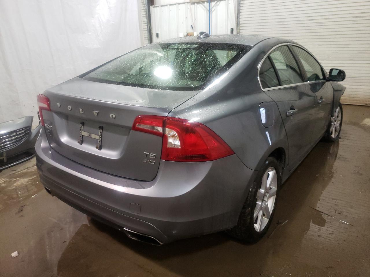 Photo 4 from auction – 2016 VOLVO S60 PREMIE with VIN YV1612TK7G2394945