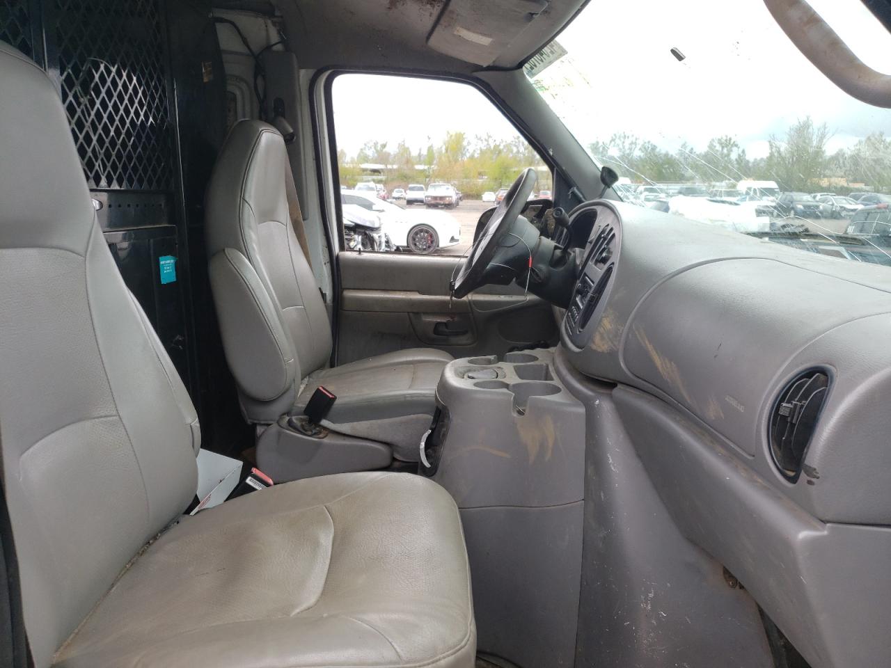 Photo 5 from auction – 2002 FORD ECONOLINE with VIN 1FTNE24LX2HA74666